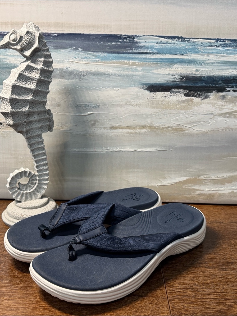 Clarks Navy and White Casual Flip Flop Sandals